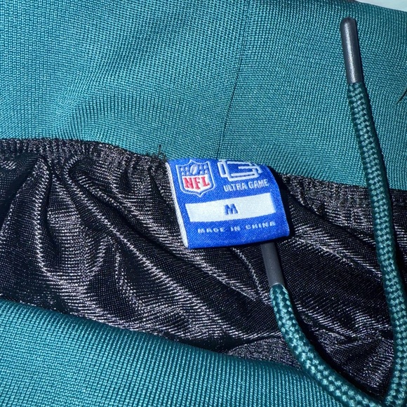 NWT Philadelphia Eagles Classic Mesh Shorts in Green/Black, Size M - Picture 6 of 6